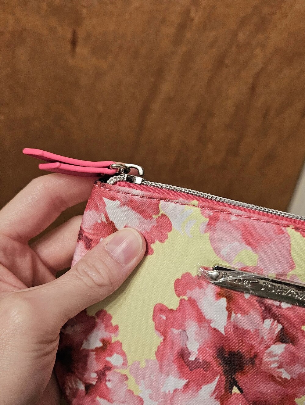 Betsey Johnson NWOT Zipper Pouch - Picture 4 of 15